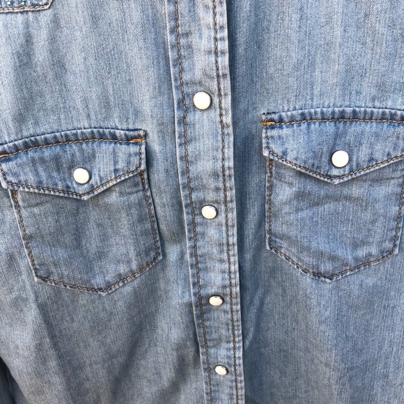 Urban Outfitters BDG Denim Embroidered Shirt - Picture 3 of 9